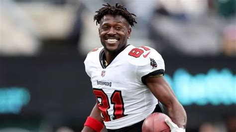 antonio brown dick twitter|NFL star Antonio Brown responds to crazy reports he exposed。